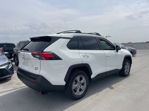 Used 2025 Toyota RAV4 XLE image 3