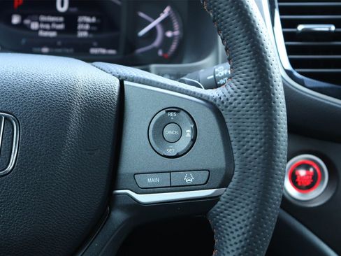 Used 2023 Honda Passport TrailSport image 23