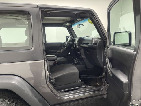 Used 2016 Jeep Wrangler Sport w/ Quick Order Package 23S image 17