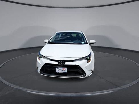 Certified 2024 Toyota Corolla LE FWD image 3