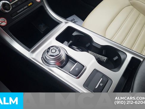 Used 2024 Ford Edge SEL image 27