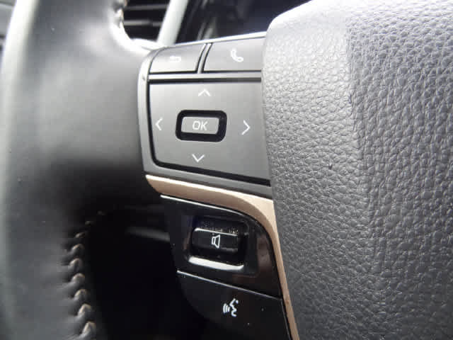 Used 2026 Toyota Crown AWD/4WD image 12