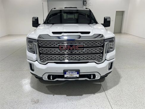 Used 2023 GMC Sierra 2500 Denali image 3