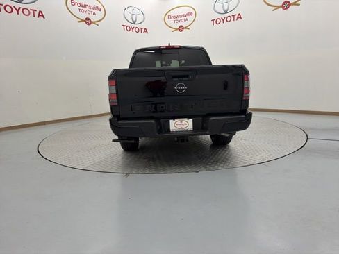 Used 2026 Nissan Frontier SV w/ Tow Package RWD image 7