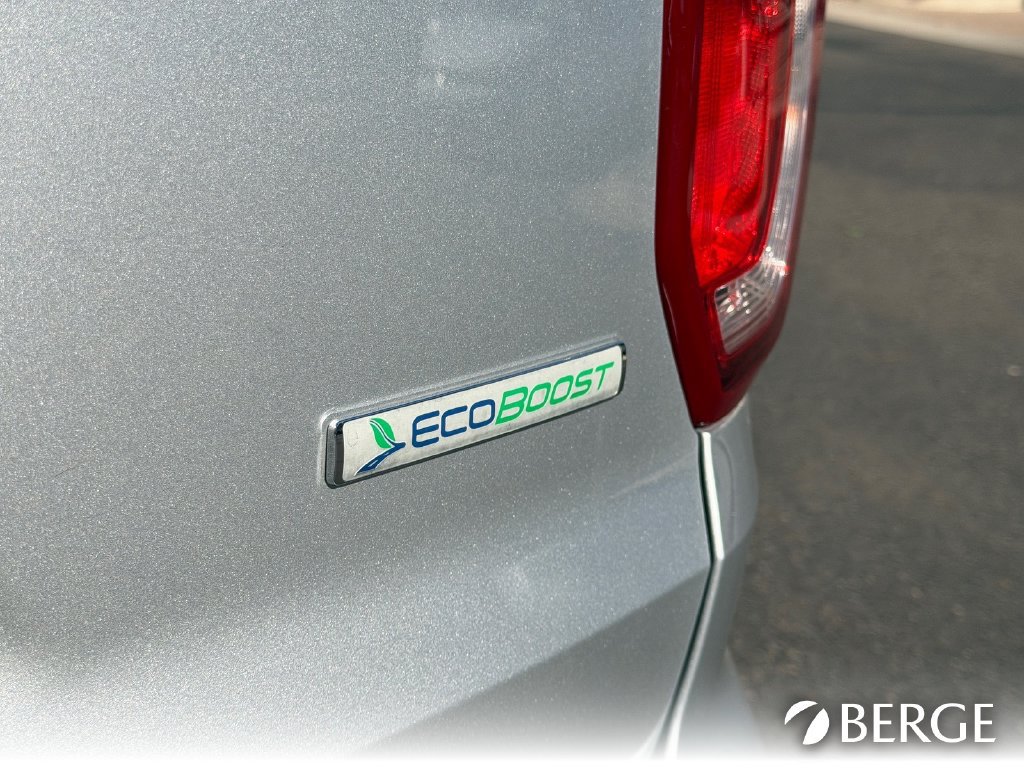 Used 2016 Ford Explorer Limited w/ Equipment Group 301A FWD image 16