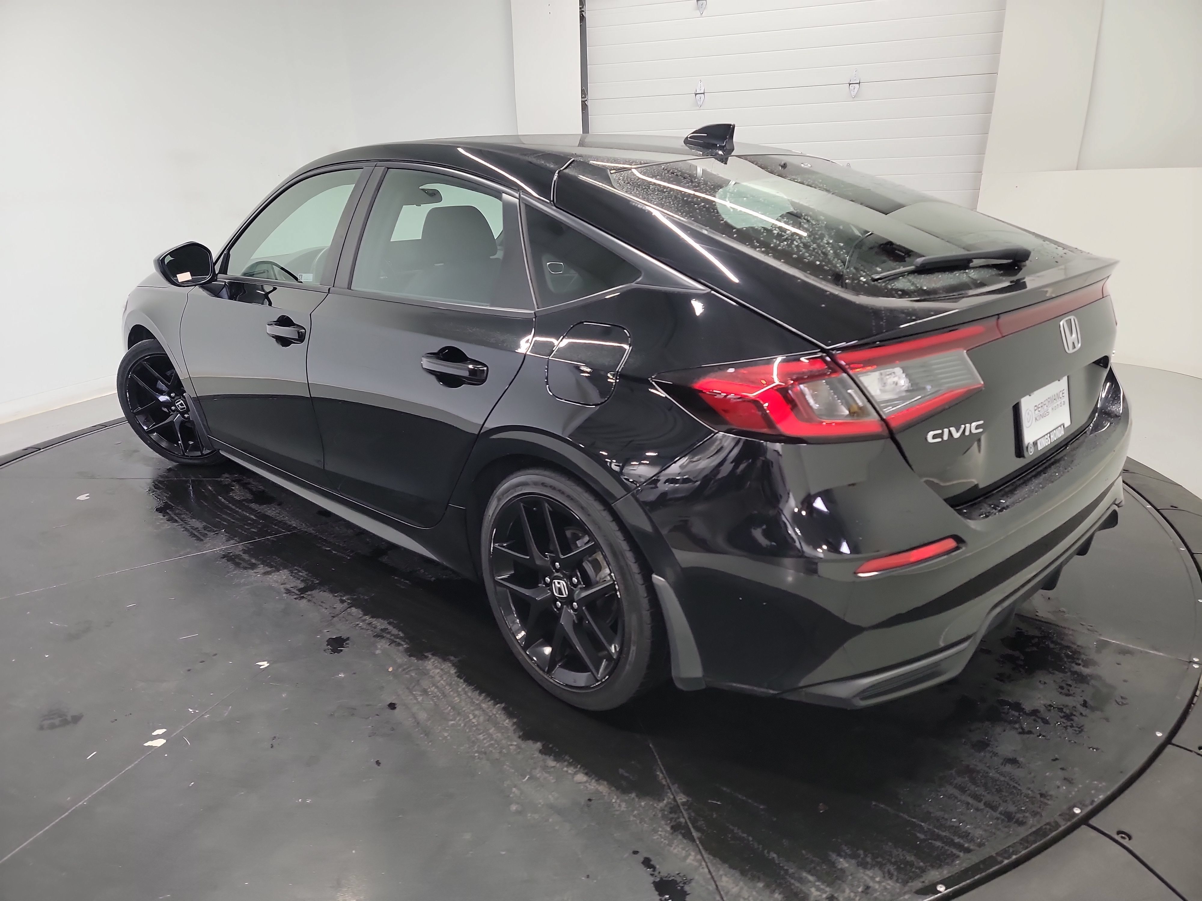 Used 2023 Honda Civic Sport image 6