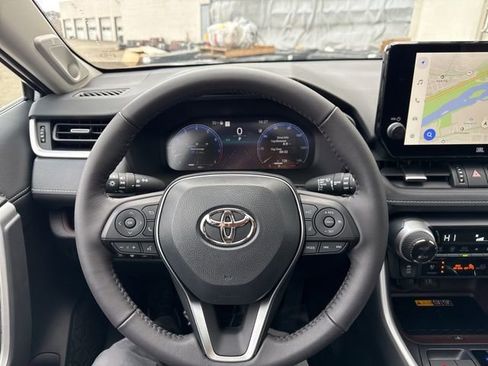 Used 2025 Toyota RAV4 Limited w/ Advanced Technology Package image 18