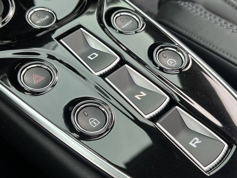 Used 2022 McLaren GT Base image 26