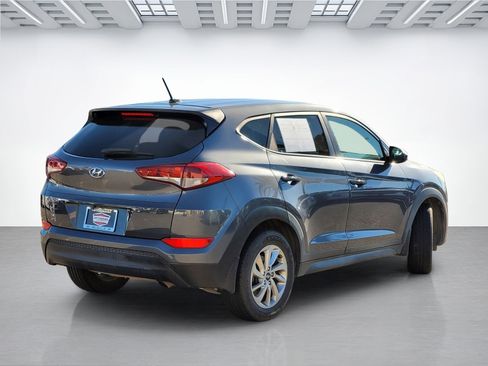 Used 2016 Hyundai Tucson SE image 11