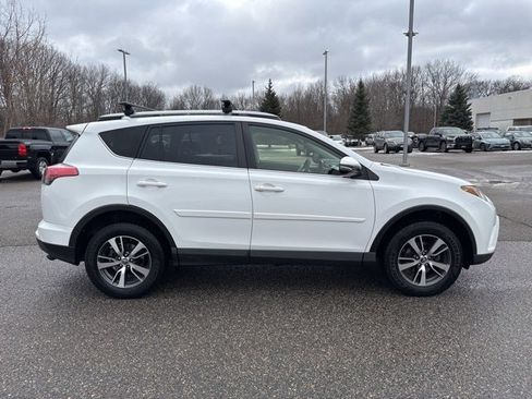 Used 2018 Toyota RAV4 XLE image 13