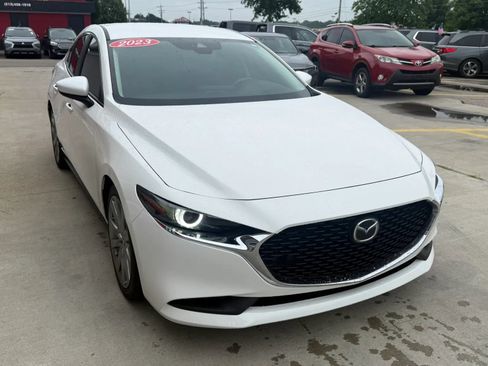 Used 2023 MAZDA MAZDA3 s FWD image 2