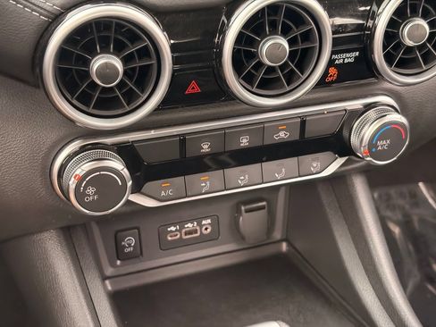 Certified 2024 Nissan Sentra SV FWD image 25