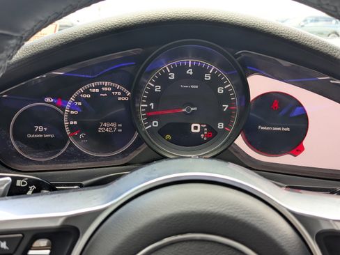 Used 2018 Porsche Panamera 4S w/ Premium Package Plus image 32