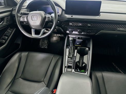 Used 2024 Honda Accord Touring image 17