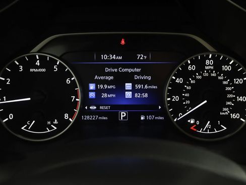 Used 2017 Nissan Murano S image 16