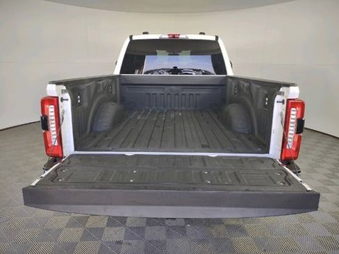 Used 2025 Ford F250 Lariat w/ FX4 Off-Road Package AWD/4WD image 9