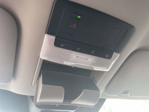 New 2026 Nissan Pathfinder S image 19