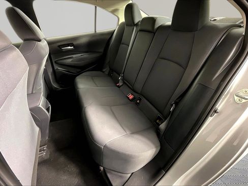Used 2021 Toyota Corolla LE FWD image 22