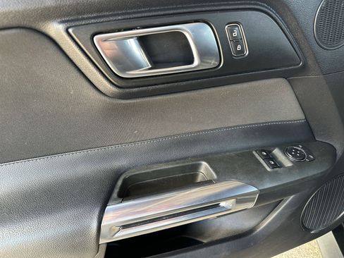 Used 2019 Ford Mustang Coupe w/ Equipment Group 101A image 15