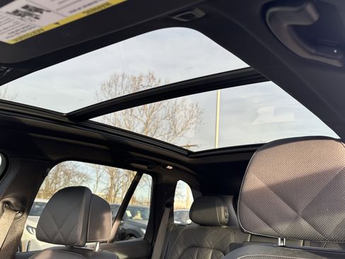 Certified 2023 BMW X5 xDrive45e w/ M Sport Package image 28