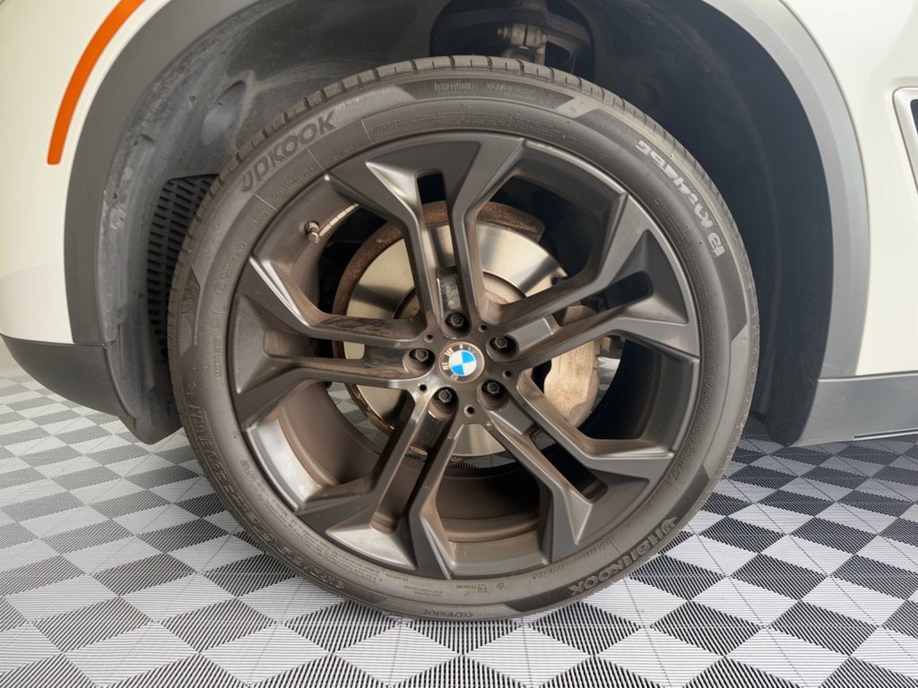 Used 2022 BMW X5 sDrive40i w/ Premium Package RWD image 10