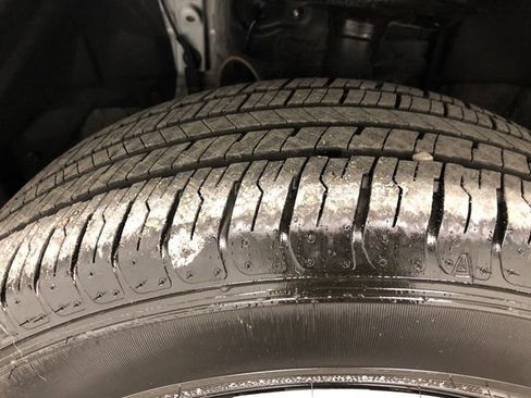 Used 2025 Toyota RAV4 LE image 29