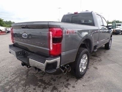 New 2025 Ford F350 Lariat w/ Lariat Ultimate Package