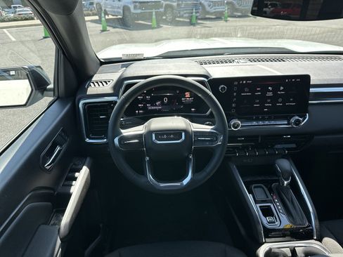 Used 2026 GMC Canyon Elevation image 23