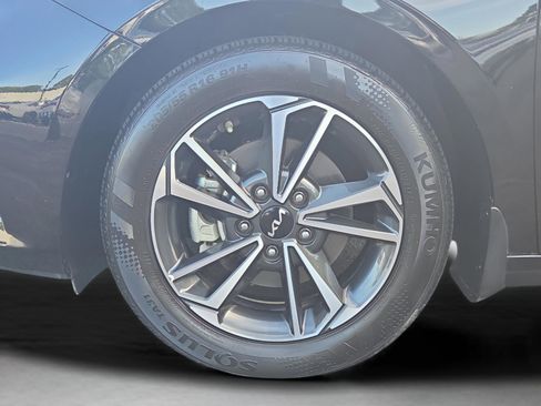 Used 2023 Kia Forte LXS FWD image 38