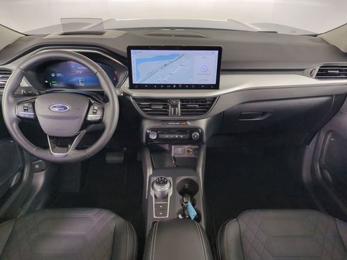 Used 2023 Ford Escape Platinum w/ Premium Technology Package image 18