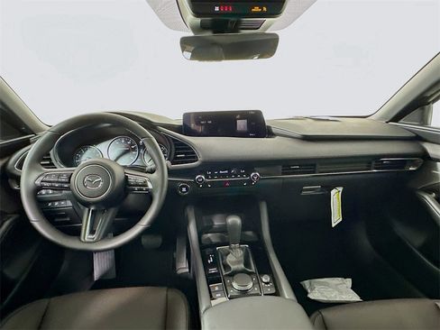 New 2025 MAZDA MAZDA3 Hatchback w/Premium Plus Pkg image 3