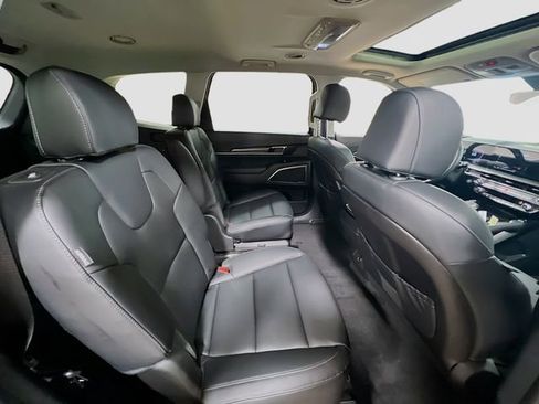 New 2025 Kia Telluride S image 31