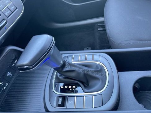 Used 2025 Hyundai Kona SEL image 19