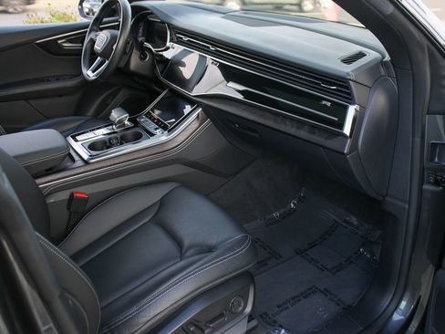 Used 2021 Audi Q8 Prestige image 20