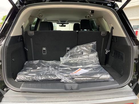 New 2026 Nissan Pathfinder SL AWD/4WD image 25