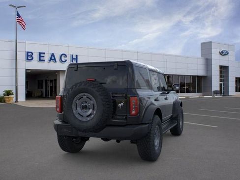 New 2025 Ford Bronco Outer Banks w/ Sasquatch Package AWD/4WD image 8
