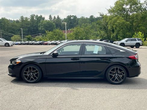 Used 2024 Honda Civic Sport Touring image 2