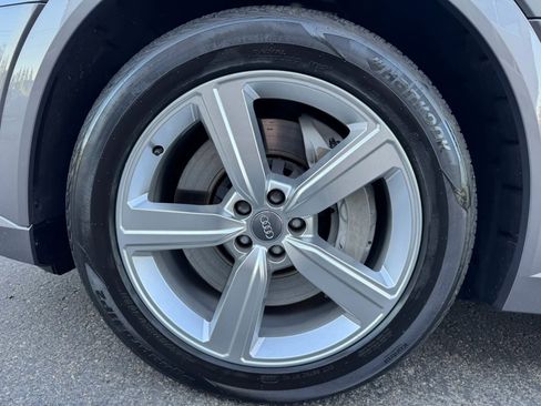 Used 2019 Audi e-tron Premium Plus w/ Towing Package AWD/4WD image 21