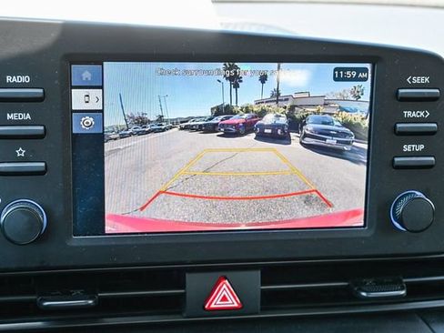 Used 2025 Hyundai Elantra Sport image 27