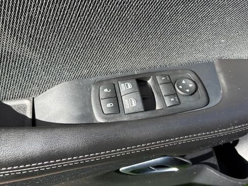 Used 2015 Dodge Challenger R/T w/ Quick Order Package 22B R/T RWD image 22