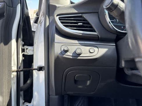 Used 2019 Buick Encore Sport Touring FWD image 10