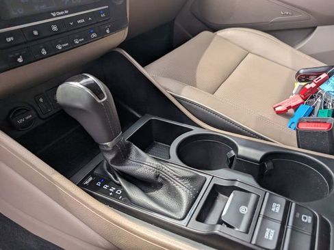 Used 2021 Hyundai Tucson Limited FWD image 22