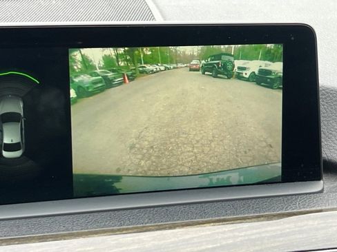 Used 2017 BMW 330e image 30