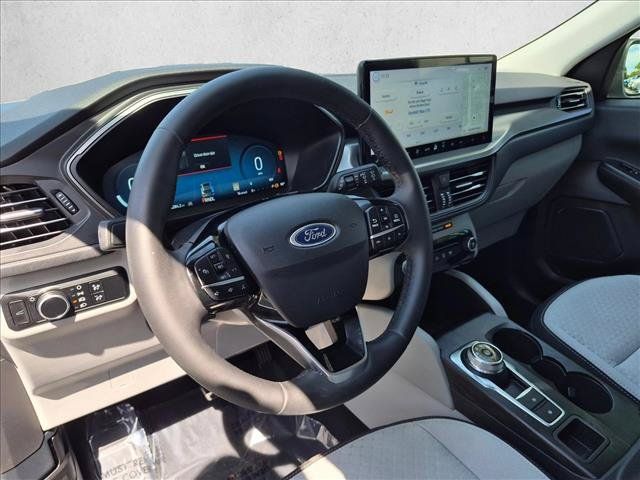 Used 2024 Ford Escape Active w/ Tech Pack #2 FWD image 10