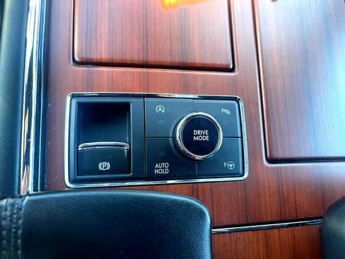 Used 2021 Lincoln Navigator Reserve image 28