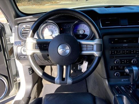 Used 2011 Ford Mustang GT Premium w/ 402A Rapid Spec Order Code image 5