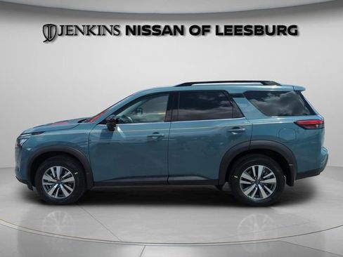 New 2026 Nissan Pathfinder SL w/ Cargo Package FWD image 11