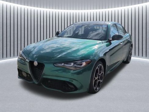 New 2026 Alfa Romeo Giulia AWD image 2