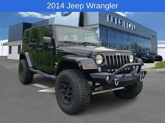 Used 2014 Jeep Wrangler Unlimited Sahara w/ Dual Top Group AWD/4WD video 1