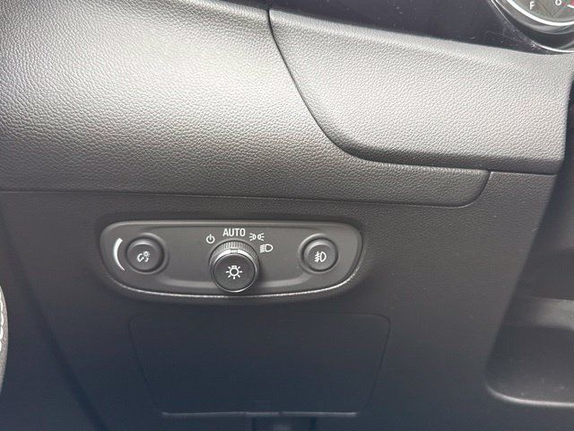 Used 2022 Buick Encore GX Select w/ Experience Buick Package FWD image 21